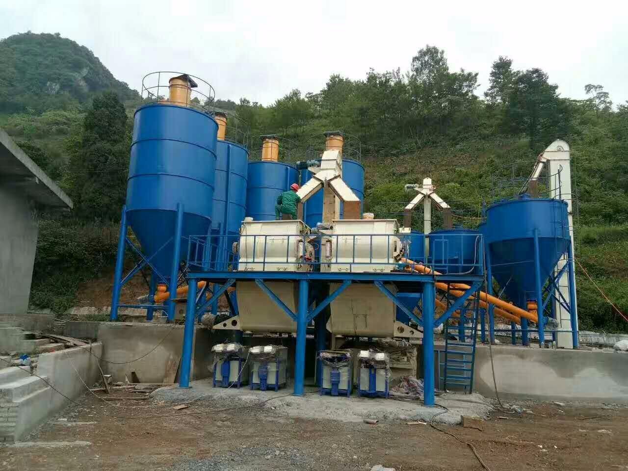 設(shè)備廠家提醒您，這三大因素會(huì)影響干混砂漿的質(zhì)量